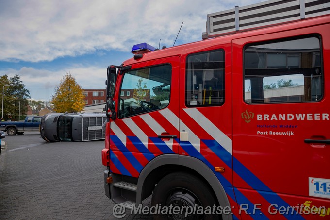 Mediaterplaatse verkeers ongeval van staverenstraat reeuwijk 29102023 Image00002