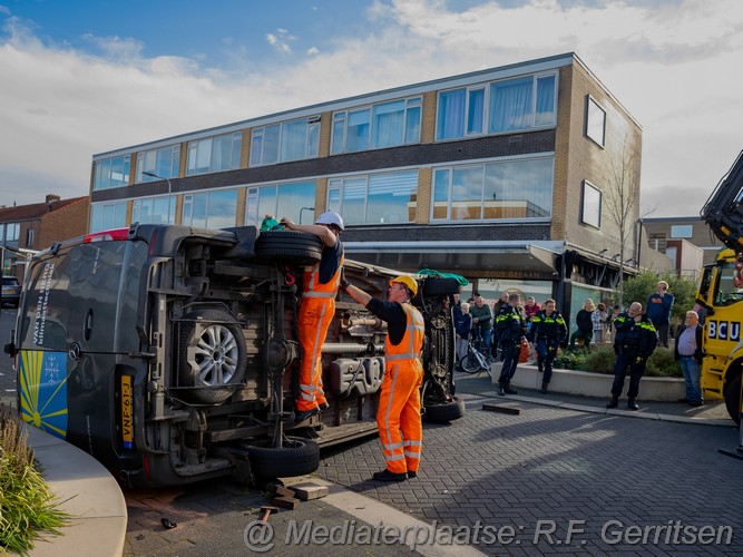 Mediaterplaatse verkeers ongeval van staverenstraat reeuwijk 29102023 Image00008